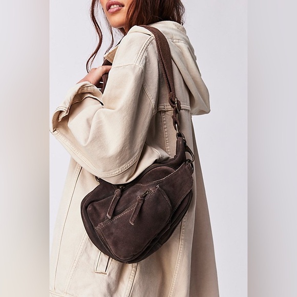 Free People Hudson Sling Bag- chocolate brown🔥 - Picture 2 of 14